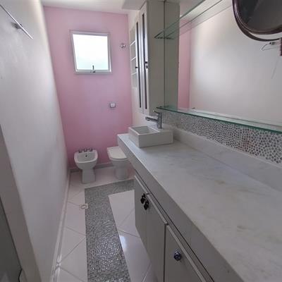 WhatsApp Image 2025-10-24 at 14.45.42.jpeg