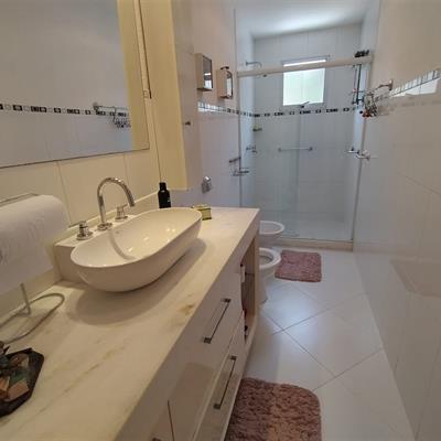 WhatsApp Image 2025-10-24 at 14.45.38 (1).jpeg