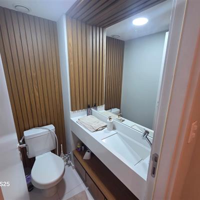 59b93dfe-5146-4373-a50d-a80b54953696