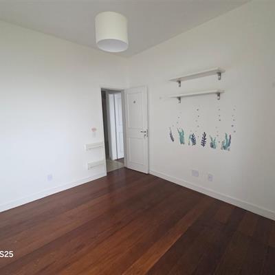 21bd82a0-2b46-4c22-b76b-fc34010e198b