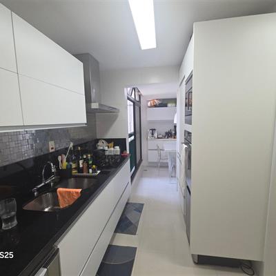 6eec3794-7aa8-42fb-a995-c050f8a8b5e1