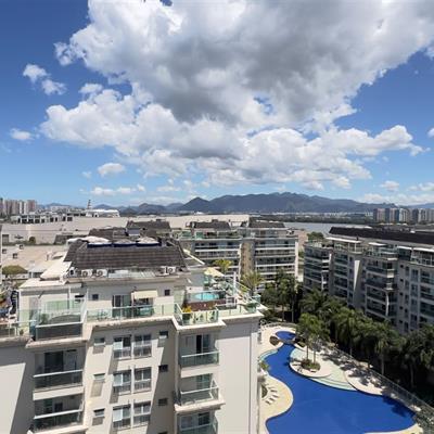 09b07790-8521-43f6-97ec-3adbbb3f213a