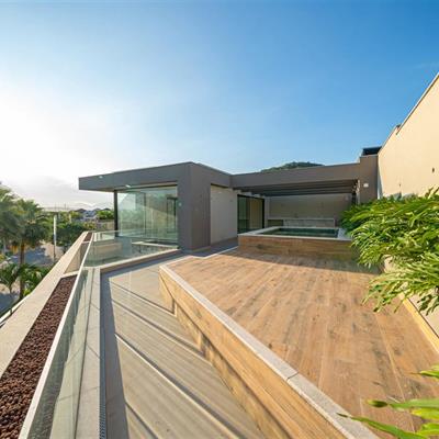 WhatsApp Image 2025-10-24 at 15.28.19 (5).jpeg