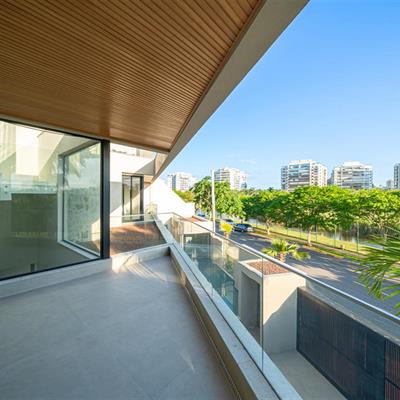 WhatsApp Image 2025-10-24 at 15.28.19 (16).jpeg